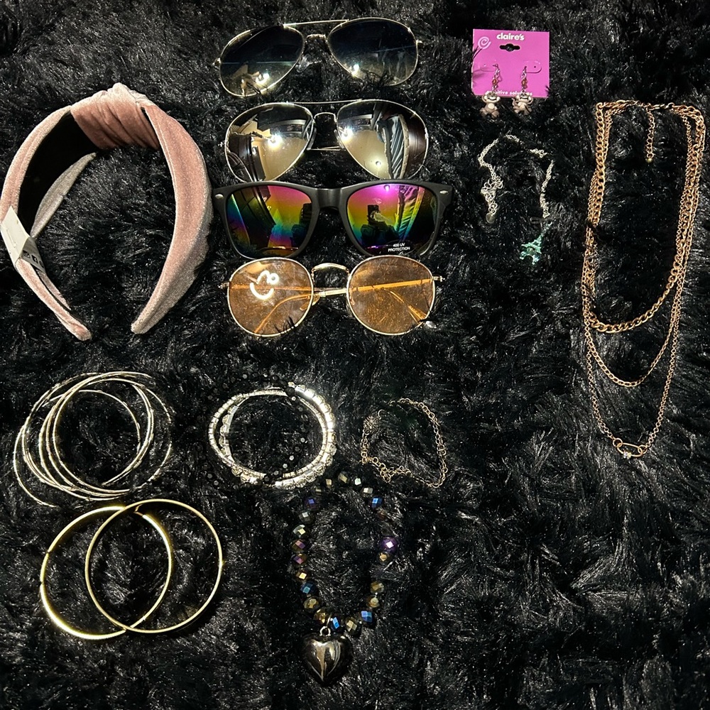 Accessories women